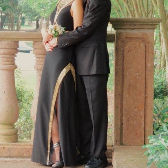 CAMILLE LA VIE Black and Gold Prom Dress - Picture 3 of 8